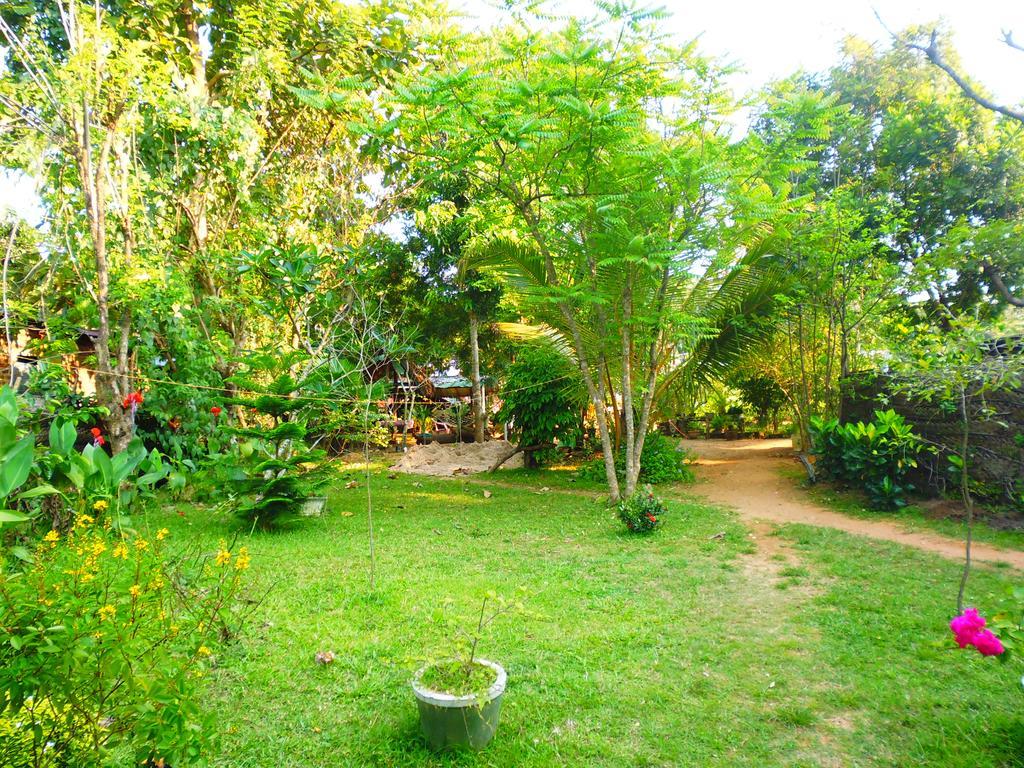 The Nilmini Lodge Σιγκιρίγια Εξωτερικό φωτογραφία