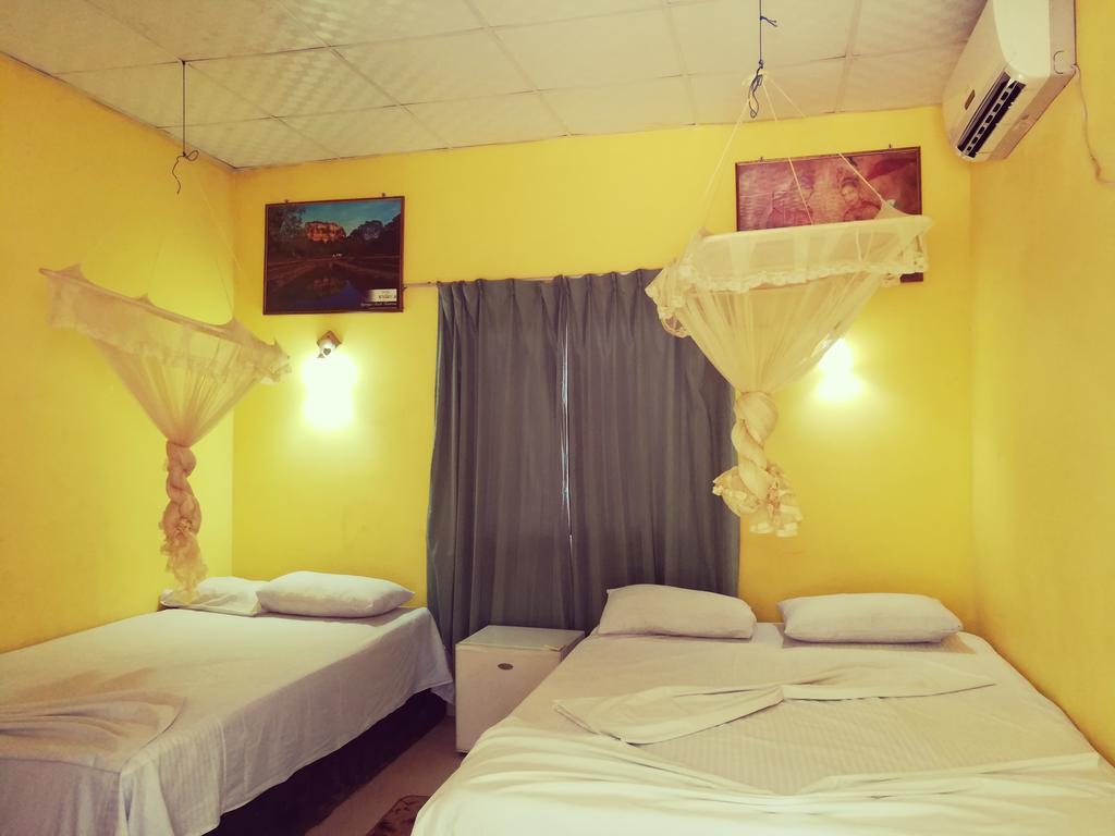 The Nilmini Lodge Σιγκιρίγια Εξωτερικό φωτογραφία